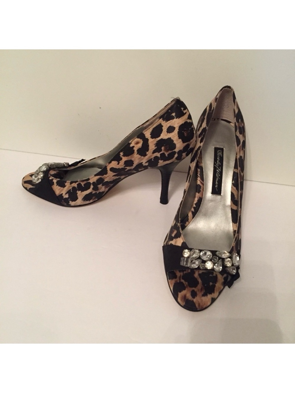 BEVERLY FELDMAN SHOES HEELS PEEP-TOE BLACK TAN ANIMAL PRINT BLING Size 7.5 M